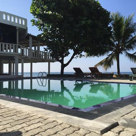 Miltons Beach Resort Unawatuna Ngoại thất bức ảnh
