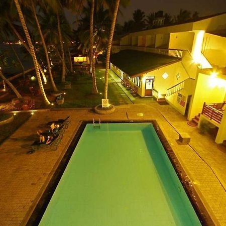 Miltons Beach Resort Unawatuna Ngoại thất bức ảnh