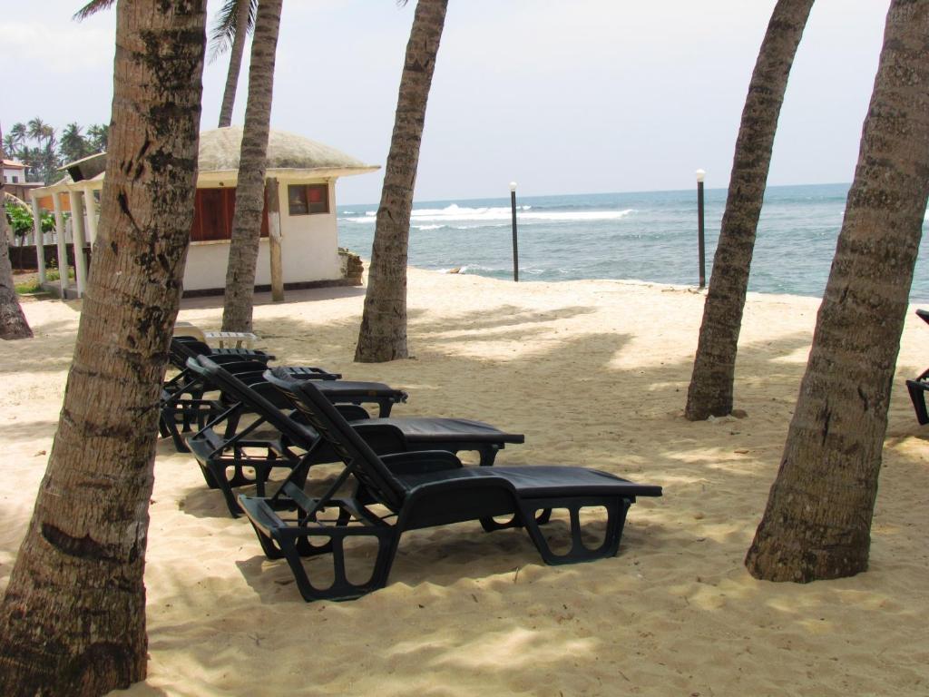 Miltons Beach Resort Unawatuna Ngoại thất bức ảnh